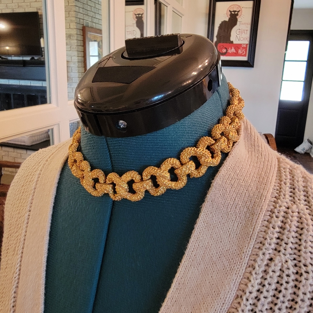Vintage choker necklace